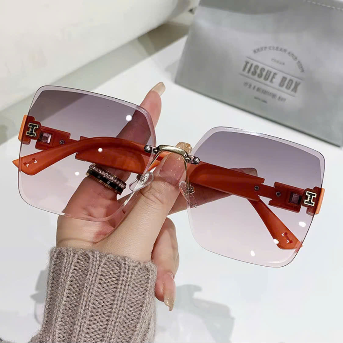 Women's Fashion Sunglasses Code THNT018