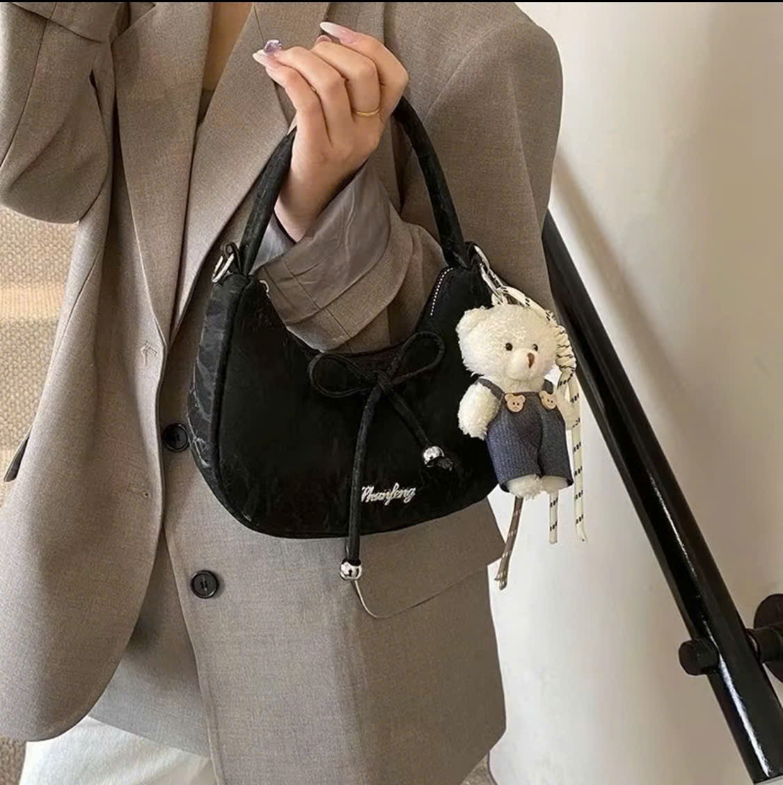 Women's handbag with bow THNT003