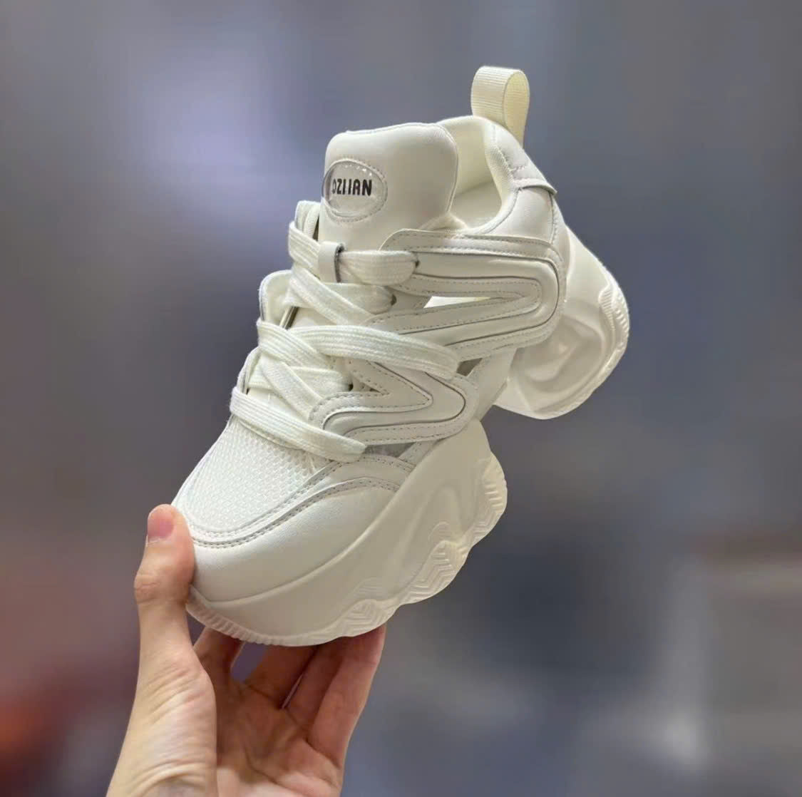 OZLAR THNT025 Women's Sneakers