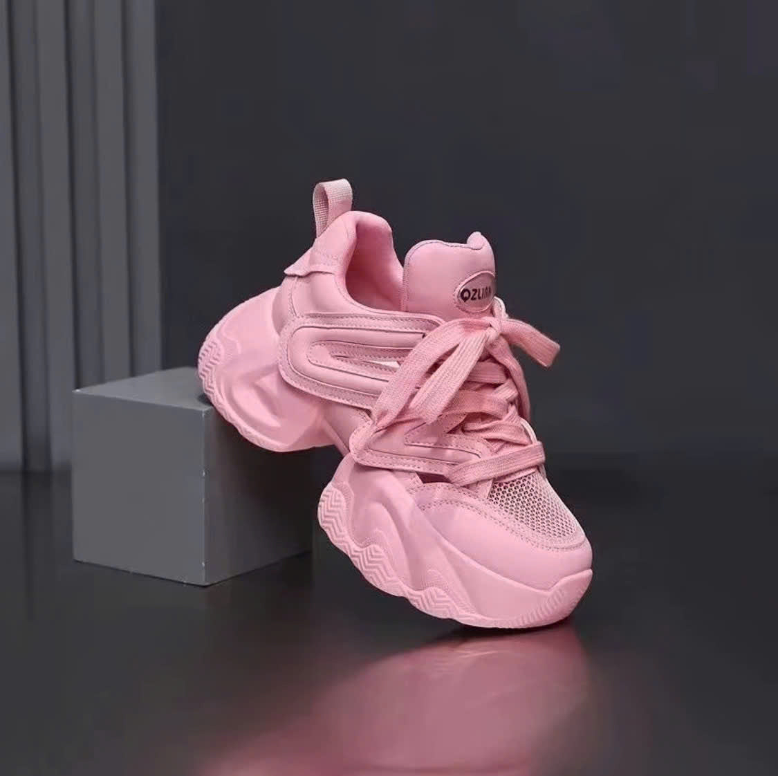 OZLAR THNT025 Women's Sneakers