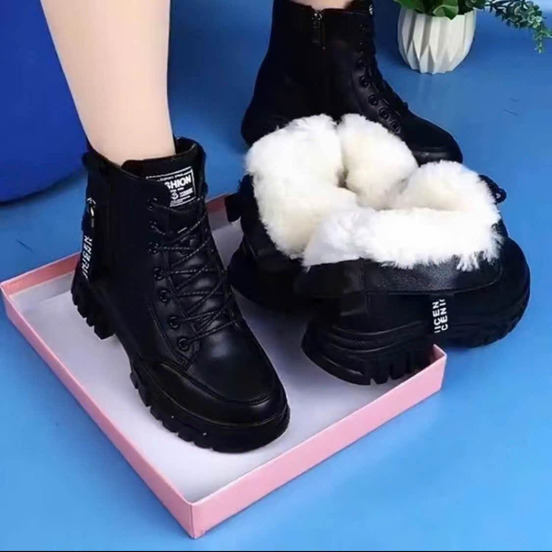 Premium women's Martin boots, model THNT033