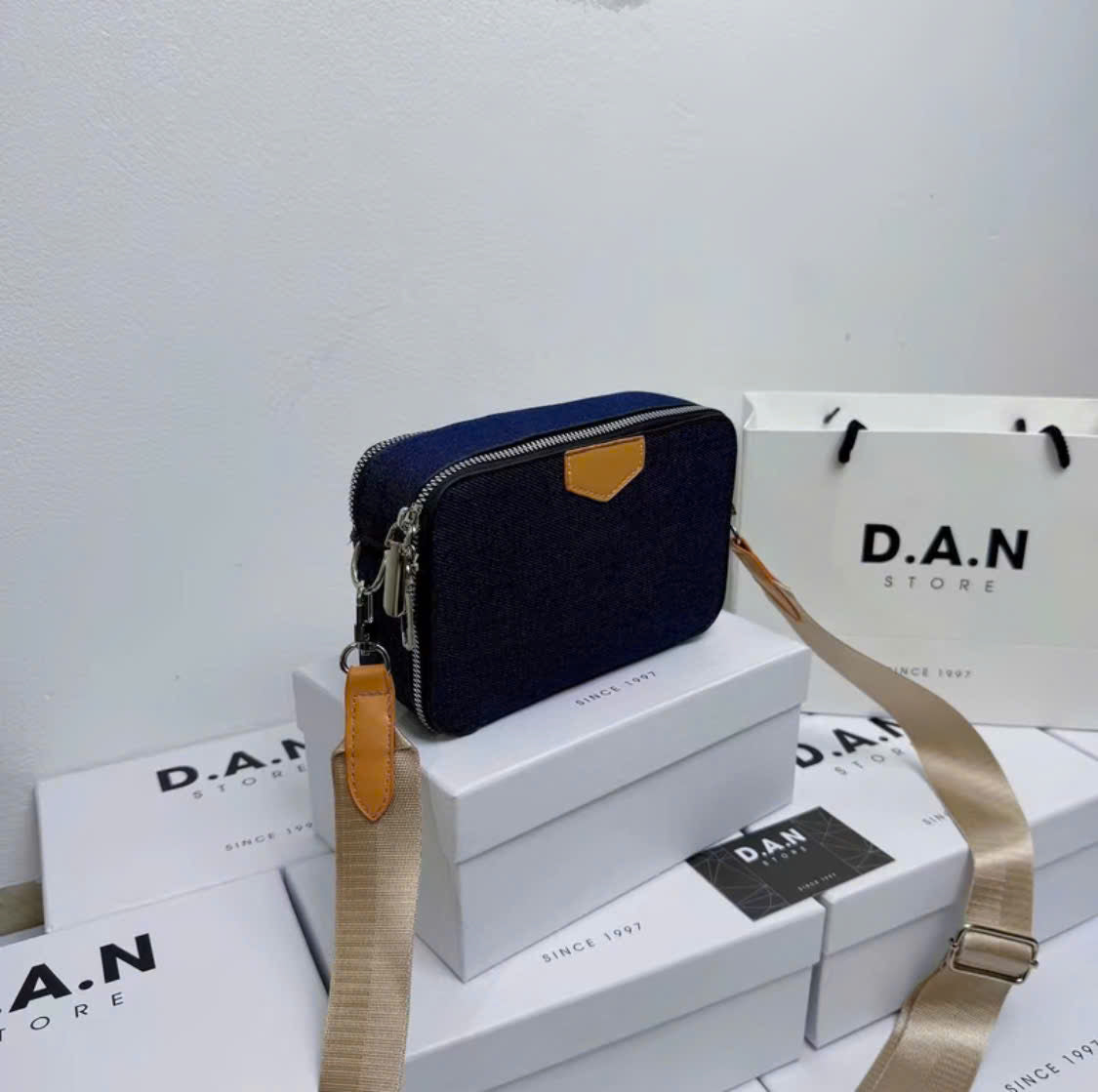 Premium men's handbag code THNT048