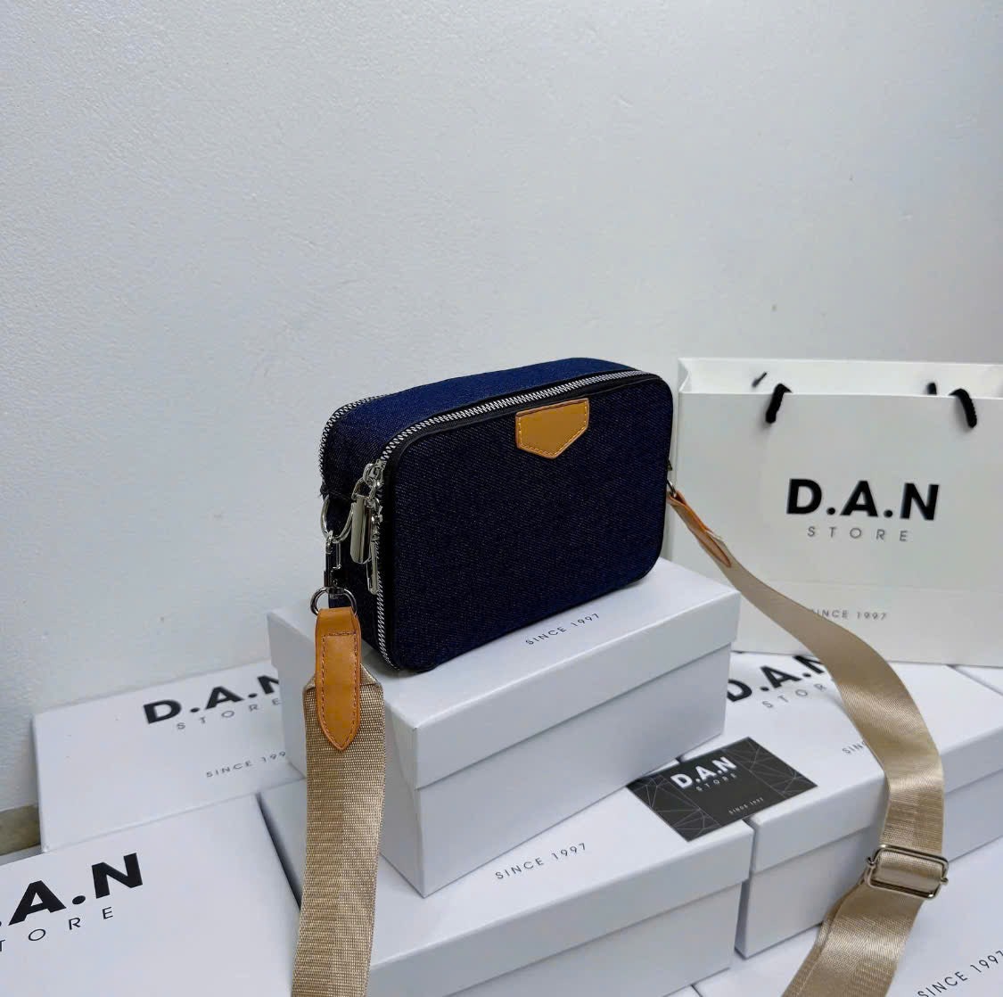 Premium men's handbag code THNT048