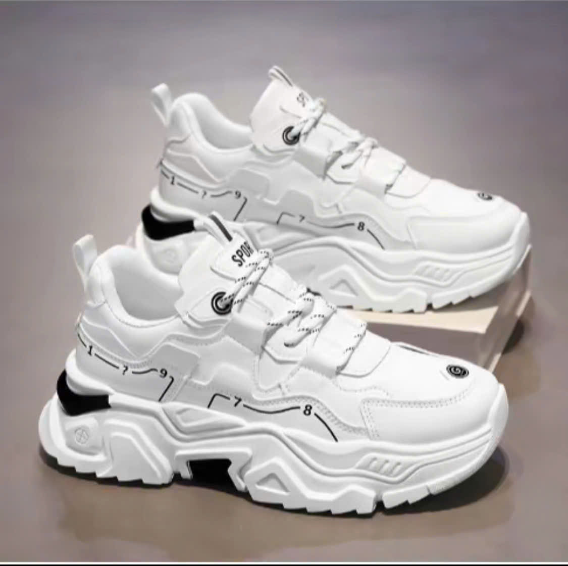 Men's athletic shoes code THNT007