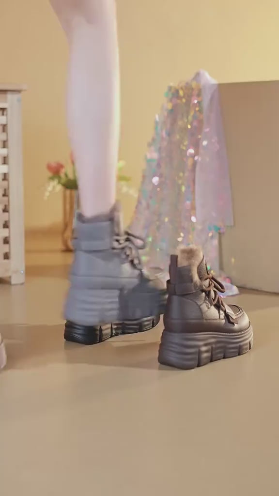 Women's Martin Boots, Model THNT029