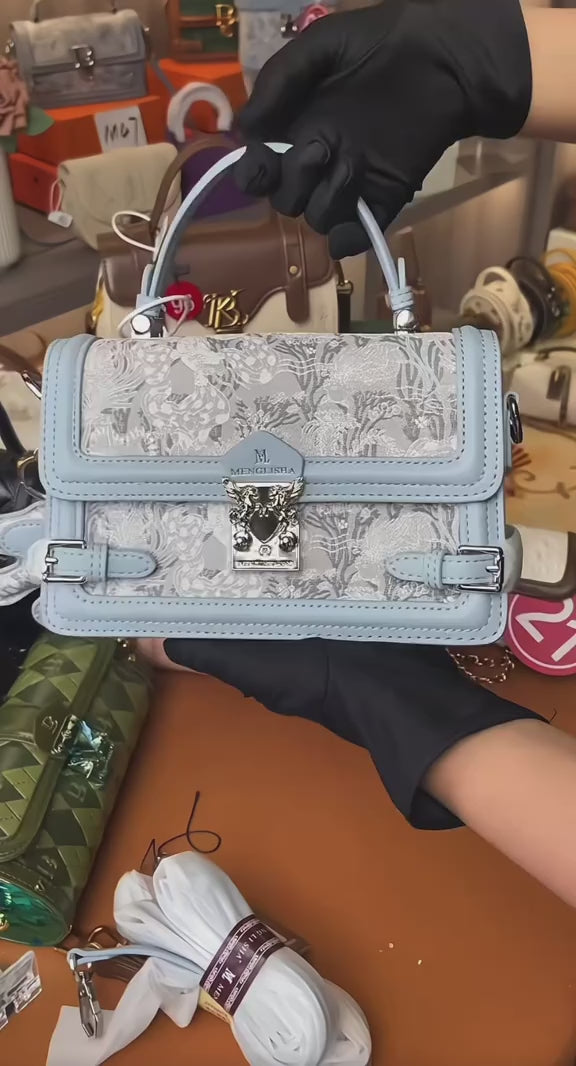 Menglisha THNT022 Premium Women's Handbag, Size 22